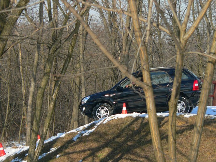 Kétkerék-hajtással 5,5 milliótól, négykerék-hajtással 6 milliótól indul az ár