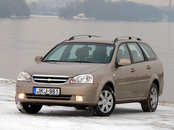 Teszt: Chevrolet Lacetti 1,6 Station Wagon Elite – Ugyanaz másként 13