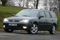 Teszt: Ford Mondeo Turnier 2.2 TDCi Ghia - Csak szerényen