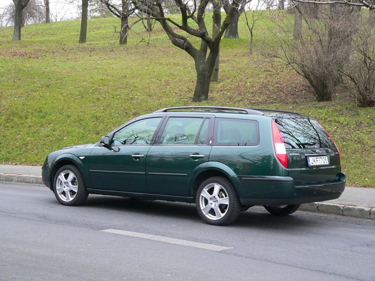 Teszt: Ford Mondeo Turnier 2.2 TDCi Ghia – Csak szerényen 9