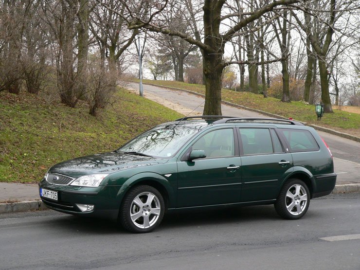 Teszt: Ford Mondeo Turnier 2.2 TDCi Ghia – Csak szerényen 20