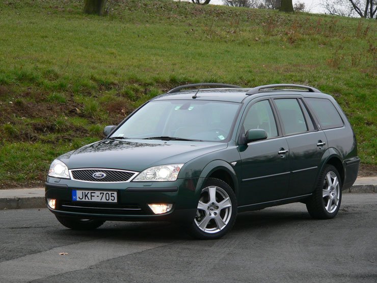 Teszt: Ford Mondeo Turnier 2.2 TDCi Ghia – Csak szerényen 26