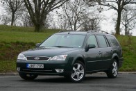 Teszt: Ford Mondeo Turnier 2.2 TDCi Ghia – Csak szerényen 64