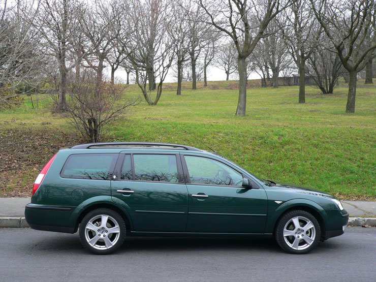 Teszt: Ford Mondeo Turnier 2.2 TDCi Ghia – Csak szerényen 32