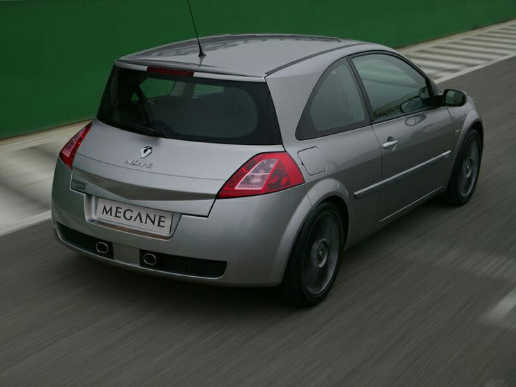 A Trophyban mutatkozik be a sportalváz, de opcióként a többi Renault Megane Sporthoz is rendelhető lesz