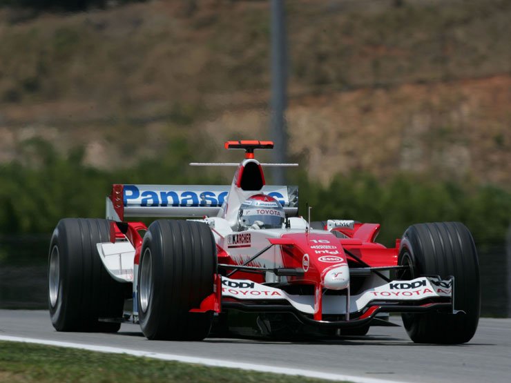 Fernando Alonso nyerte a Maláj Nagydíjat 8