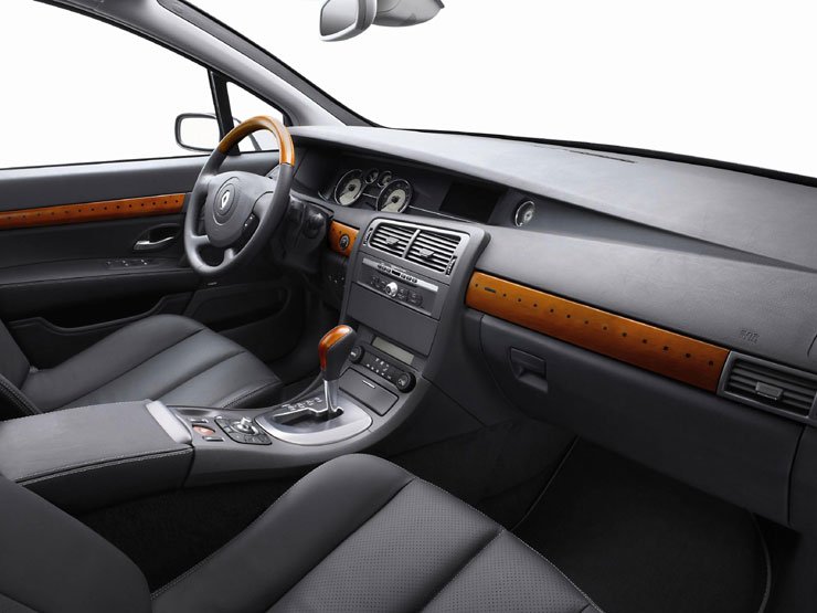 Alig változik a Vel Satis. Az új autó forgalmazása a közeljövőben indul