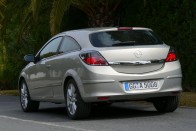 Vezettük: Opel Astra GTC – Érzelmi töltet 35