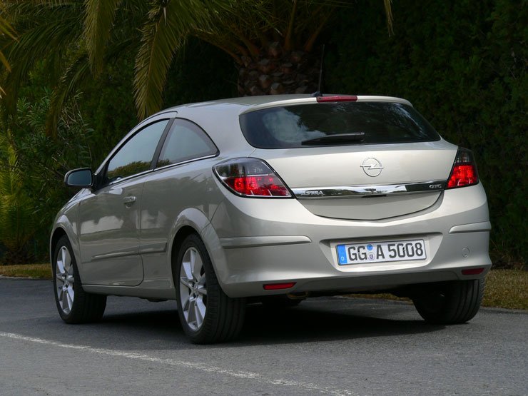 Vezettük: Opel Astra GTC – Érzelmi töltet 9