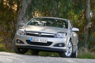 Vezettük: Opel Astra GTC – Érzelmi töltet 38