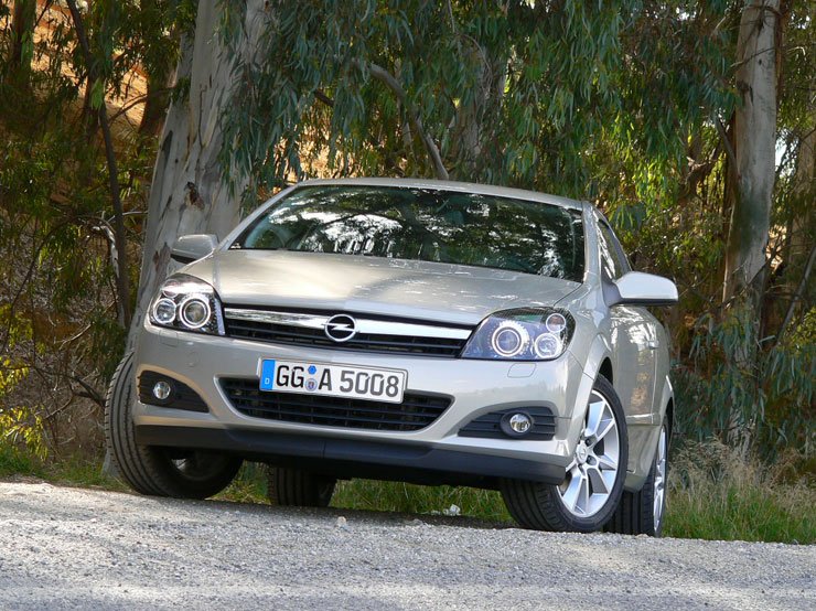 Vezettük: Opel Astra GTC – Érzelmi töltet 12