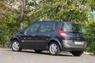 Teszt: Renault Scénic 1.5 dCi 100 – Ötletparádé 25