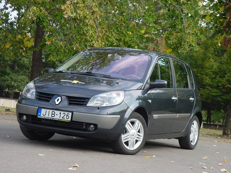 Teszt: Renault Scénic 1.5 dCi 100 – Ötletparádé 14