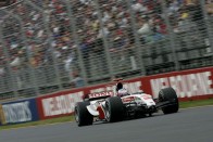 Jenson Button a nyolcadik, illetve a kilencedik időt autózta