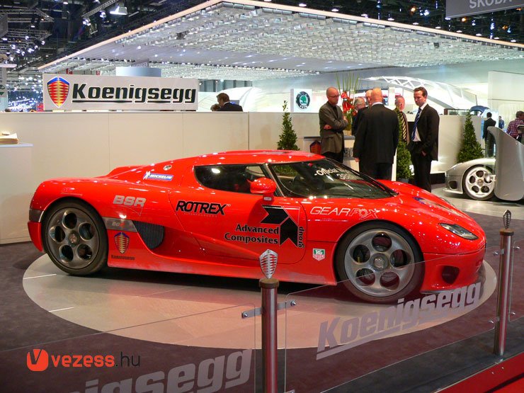 3,2 másodperc alatt gyorsul 100-ra a 806 lóerős Koenigsegg CCR