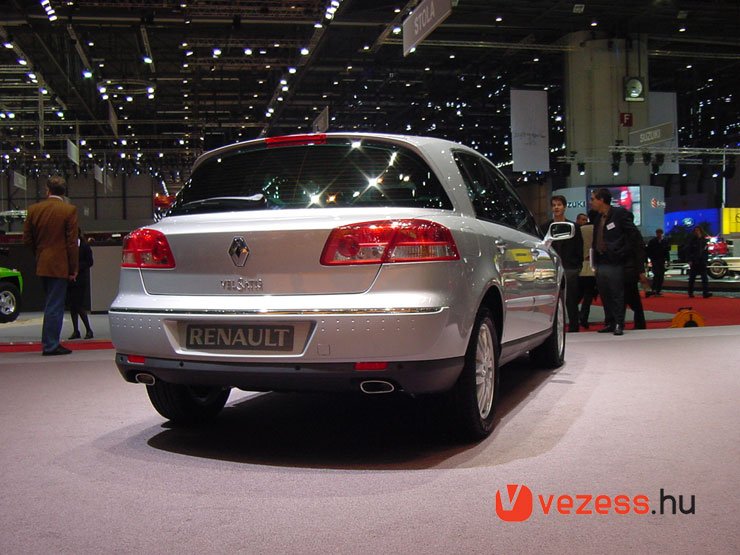 5298_51637_1000x700.jpg | Vezess | Vezess Új lámpáiról ismerhető fel a módosított Vel Satis