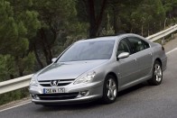 Vezettük: Peugeot 607 V6 HDi – Ragadozó szerény étvággyal 16