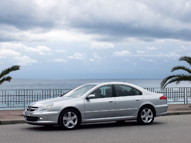 Vezettük: Peugeot 607 V6 HDi – Ragadozó szerény étvággyal 8