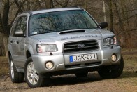 Teszt: Subaru Forester 2.5 XT: Családi rali 48