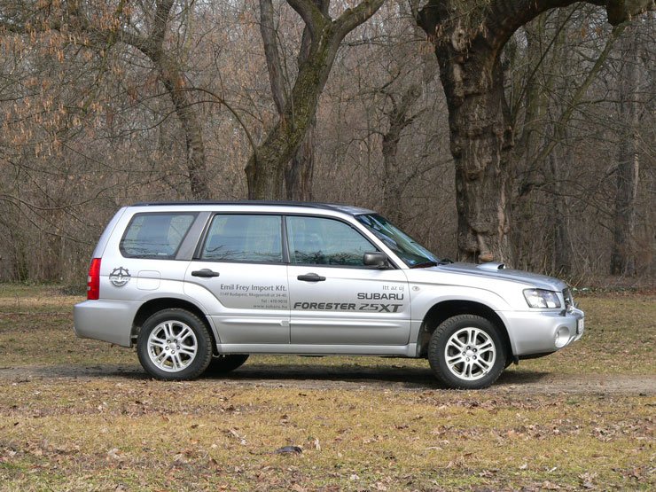 Teszt: Subaru Forester 2.5 XT: Családi rali 33