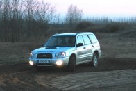 Teszt: Subaru Forester 2.5 XT: Családi rali 76