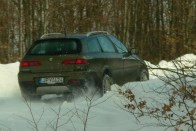 Vezettük: Alfa Crosswagon Q4 és új 147