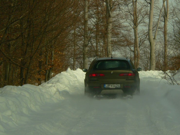 Vezettük: Alfa Crosswagon Q4 és új 147 8