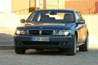 Vezettük: BMW 7-es – Félidős élénkítés 27