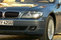 Vezettük: BMW 7-es – Félidős élénkítés 28