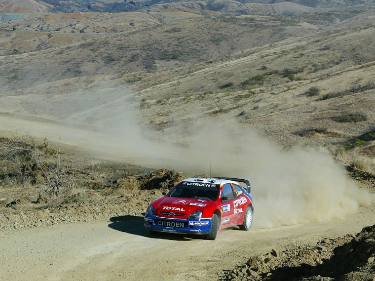 Francois Duval idén még egyetlen futamon sem tudott pontot szerezni, neki egyelőre nem túl sikeres a 2005-ös év