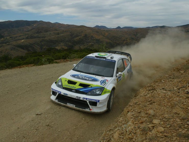 Roman Kresta autójában a kilencedik szakaszon eltört az egyik lengéscsillapító, a cseh pilóta ezért kiállt