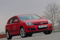 Teszt: Opel Astra 2.0 Turbo Sport - Kiscsikóból vasparipa