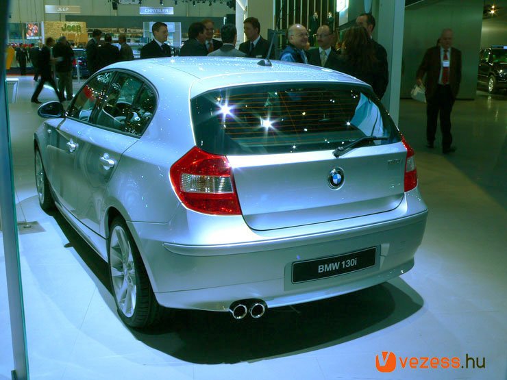 A 130i-ben az új alumínium-magnézium motor dolgozik, 258 lóerős teljesítménnyel