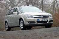Teszt: Opel Astra 1.9 CDTI - Utazásra termett
