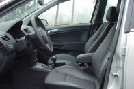 Teszt: Opel Astra 1.9 CDTI – Utazásra termett 30