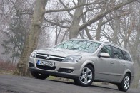 Teszt: Opel Astra 1.9 CDTI – Utazásra termett 38