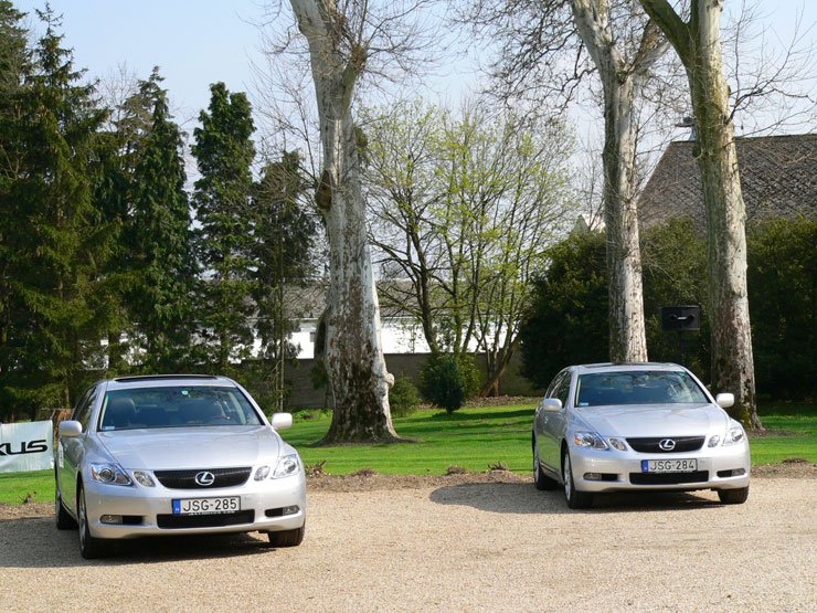 5150_49975_1000x700.jpg | Vezess | Vezess 3 literes V6-os és 4,3 literes V8-as motorral készül a Lexus GS
