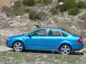 Vezettük: Ford Focus 4 ajtós - Formás hátsóval