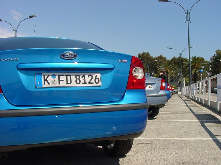 Vezettük: Ford Focus 4 ajtós – Formás hátsóval 13