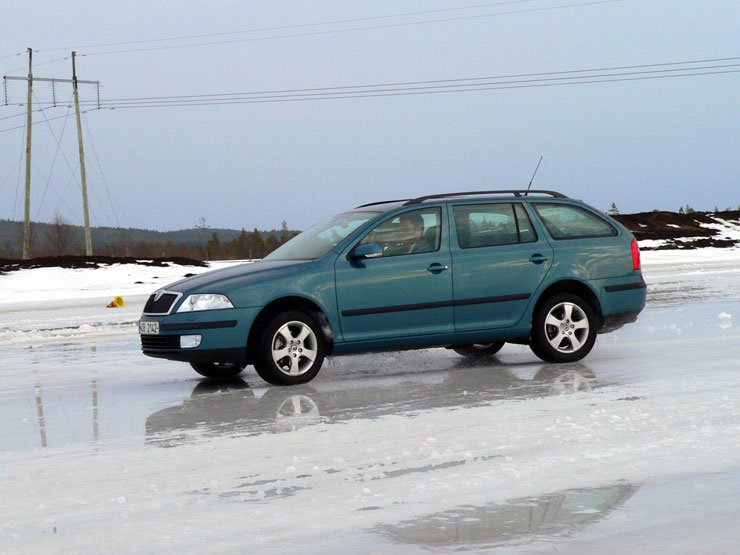Vezettük: Skoda Octavia Combi 4×4 – Ellenszélben 10
