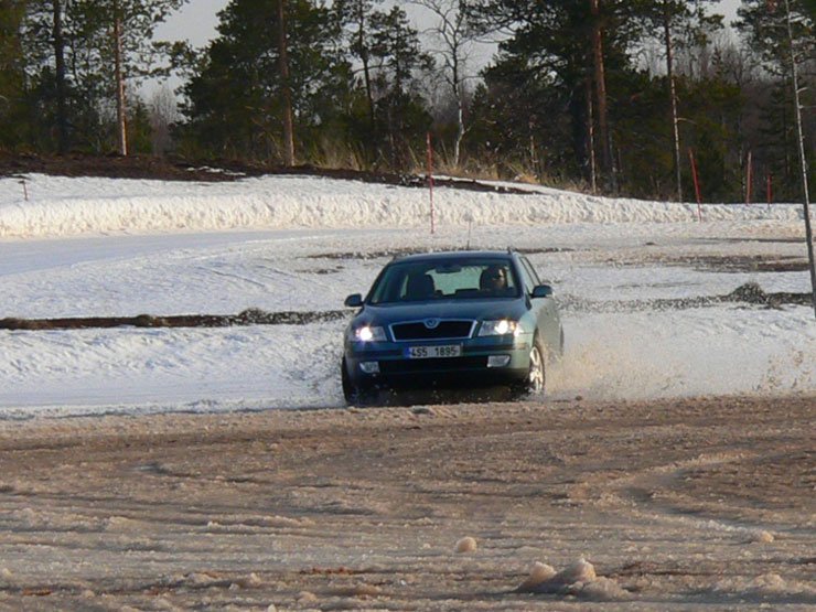 Vezettük: Skoda Octavia Combi 4×4 – Ellenszélben 11
