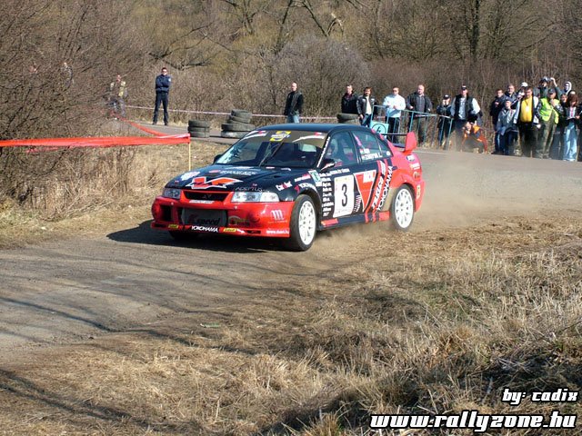 5222_50899_1000x700.jpg | Vezess | Vezess Asi könnyű autója és pontos vezetése ezúttal is eredményre vezet, bár apilóta elégedetlen