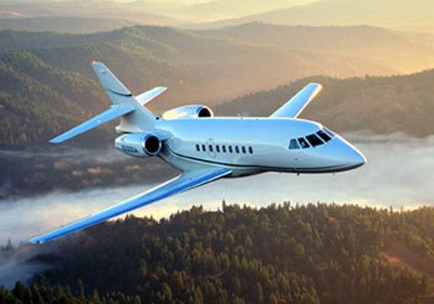 Schumacher jövedelmét évente 38 millió euróra becsülik, ebből 28,5 millió eurót (7,18 milliárd forint) költött a magánrepülőre