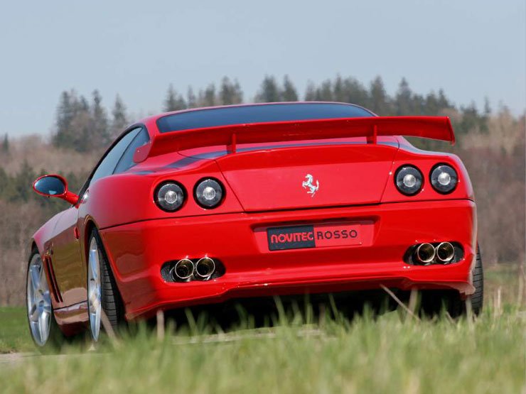 Az átalakítás után az 575M Maranello már nem egy grand turismo, hanem egy bővérű versenyautó, amely igazán egy zárt versenypályán van elemében