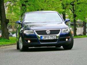 Teszt: VW Passat 1.9 TDI Trendline - Puritán parádé