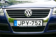 Teszt: VW Passat 1.9 TDI Trendline – Puritán parádé 41