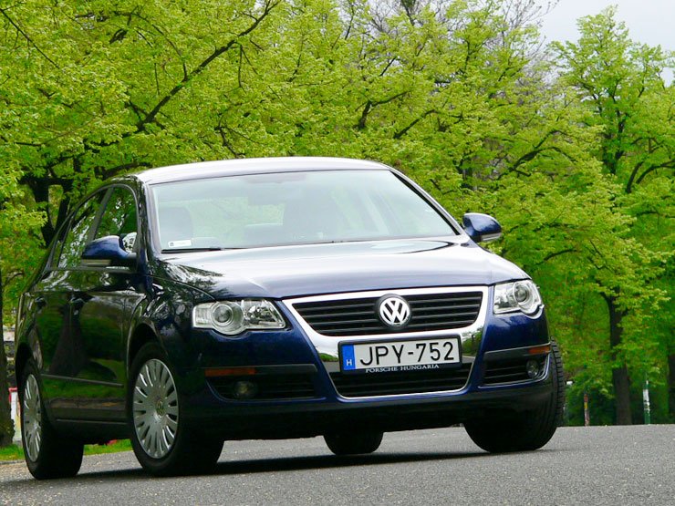 Teszt: VW Passat 1.9 TDI Trendline – Puritán parádé 25