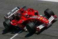 Michael Schumacher ezúttal is jól teljesített, de az autó még mindig nem tökéletes, ezt jelzi Barrichello gyenge ideje