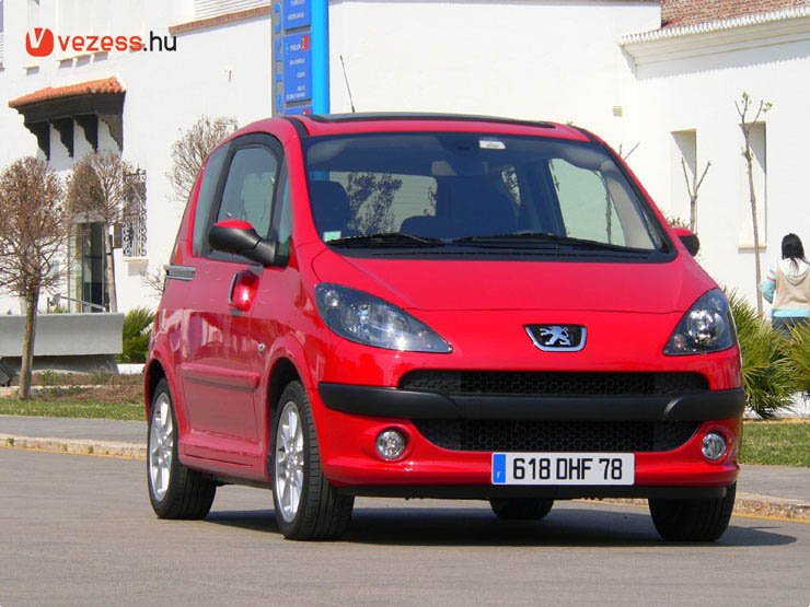 Vezettük: Peugeot 1007 – Szezám tárulj! 73