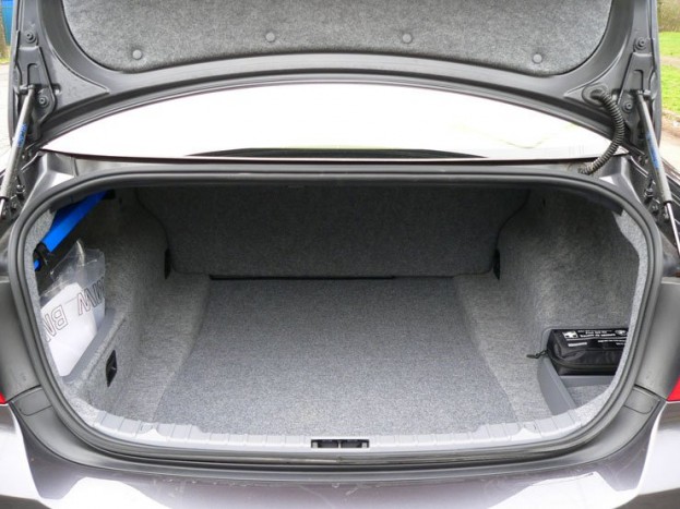 Teszt: BMW 320d – Erőnyerő 11